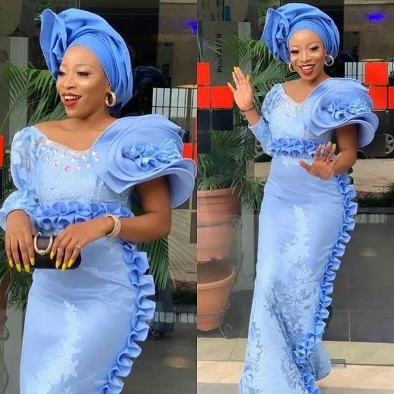 Latest Aso Ebi Styles for this Weekend Nigeria - Reny styles