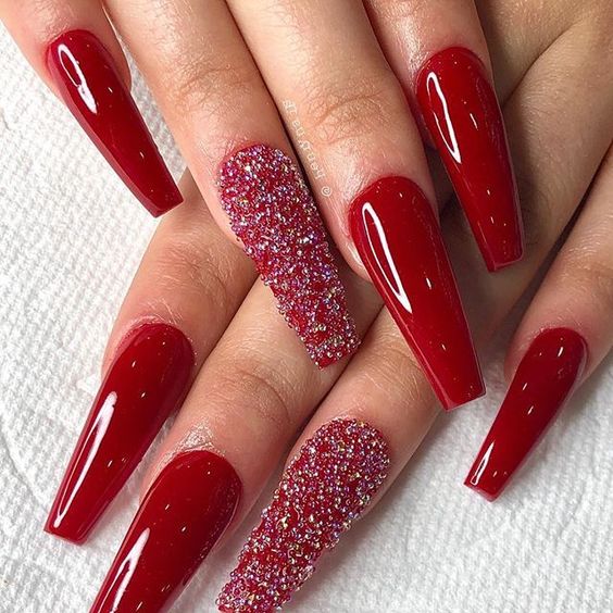 50 Red Nail Polish Can T Have Enough Of This Beautiful Look Reny Styles