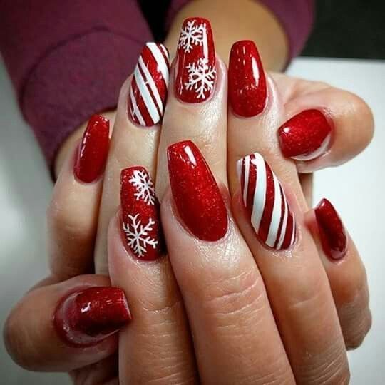 25+ Christmas nails for this season - Reny styles