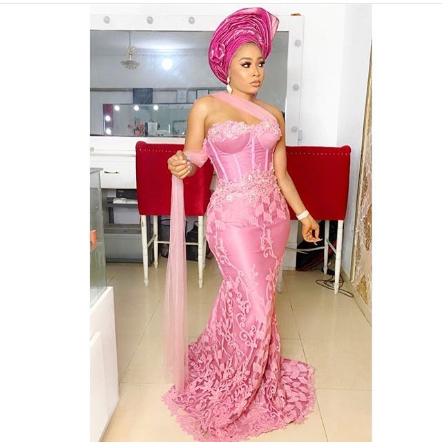 Aso Ebi Fashion : Holiday's Styles - Reny styles