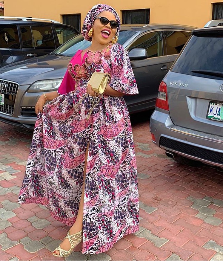 Amazing Aso Ebi Styles For Your Weekend - Reny styles