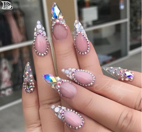 60 Gorgeous Glitter Stiletto Nail Art Design - Reny styles