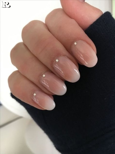 Best & Top Oval Nails or almond-shaped nails - Reny styles