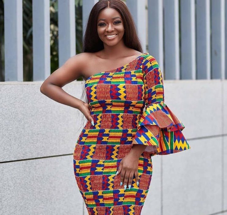 Beautiful fashion of Ankara short gown ...