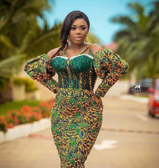 Nice short gowns for ladies best sale