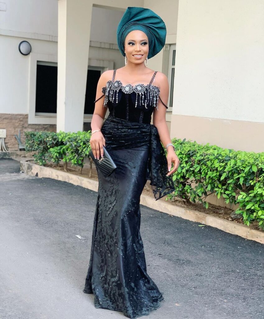 Best Aso Ebi In Lace Dresses – Nigerian Style - Reny styles
