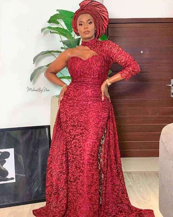 The Latest Red Aso Ebi Styles for Your Owanbe 2023 - Reny styles