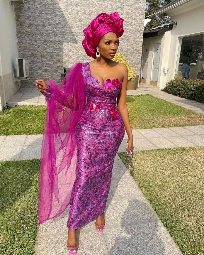 Classy And Beautiful Asoebi Styles 2023 - Reny styles