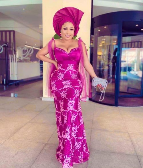 Gorgeous And Unique Aso Ebi Styles For 2023 - Reny styles