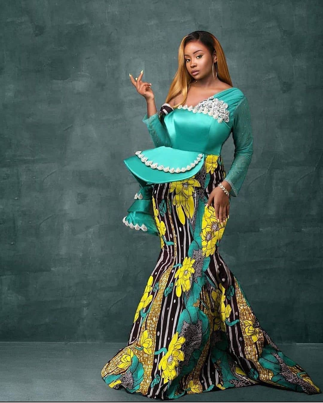 Unique, sexy and beautiful Ankara styles for ladies - Reny styles