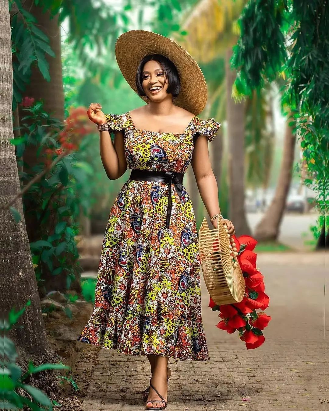 Stand Out In These Unique Aso Ebi and Ankara Styles - Reny styles