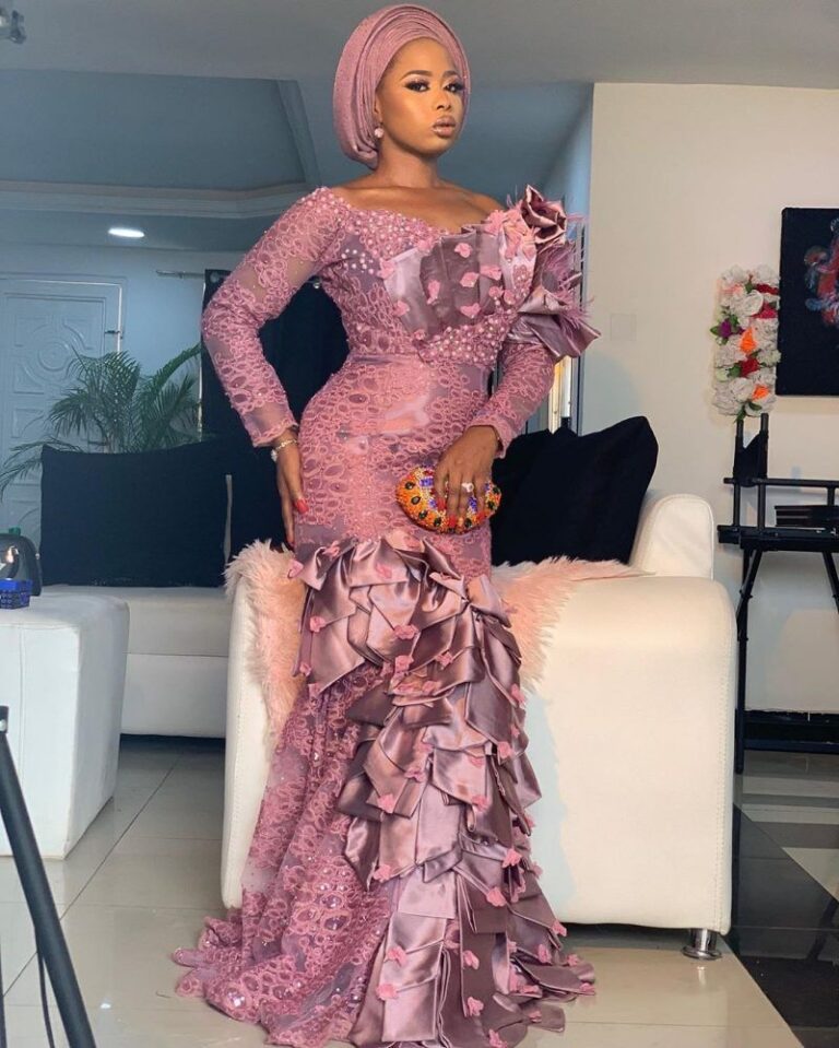 Modern AsoEbi Styles Gown for Ladies - 2023 Latest Styles - Reny styles