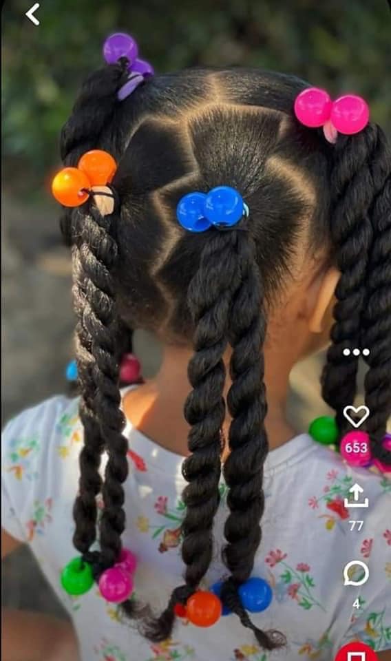 The cutest Hairstyles for Little Girls for Christmas 2023 - Reny styles