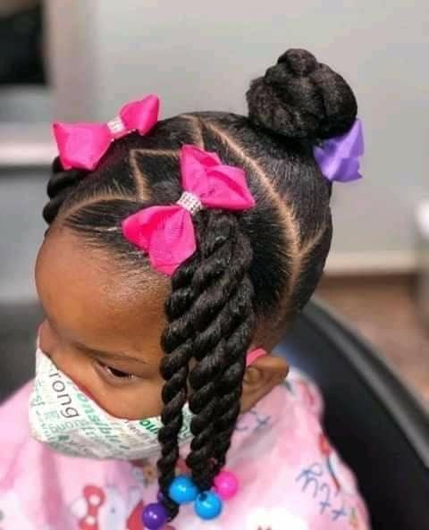 The cutest Hairstyles for Little Girls for Christmas 2023 - Reny styles The cutest Hairstyles for Little Girls for Christmas 2023 - Reny styles